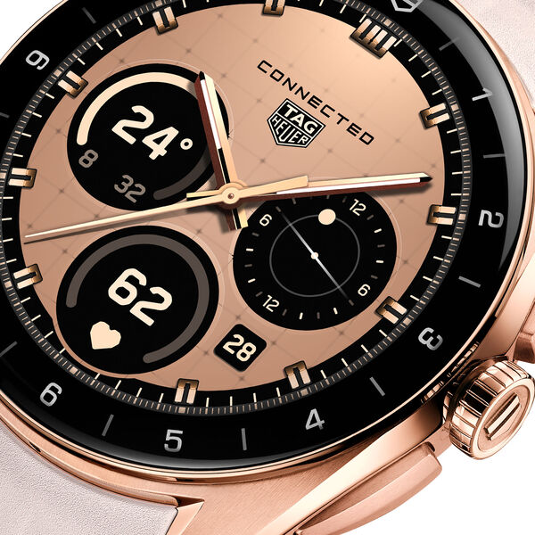 Connected Calibre E5 40 mm en acier inoxydable PVD rose